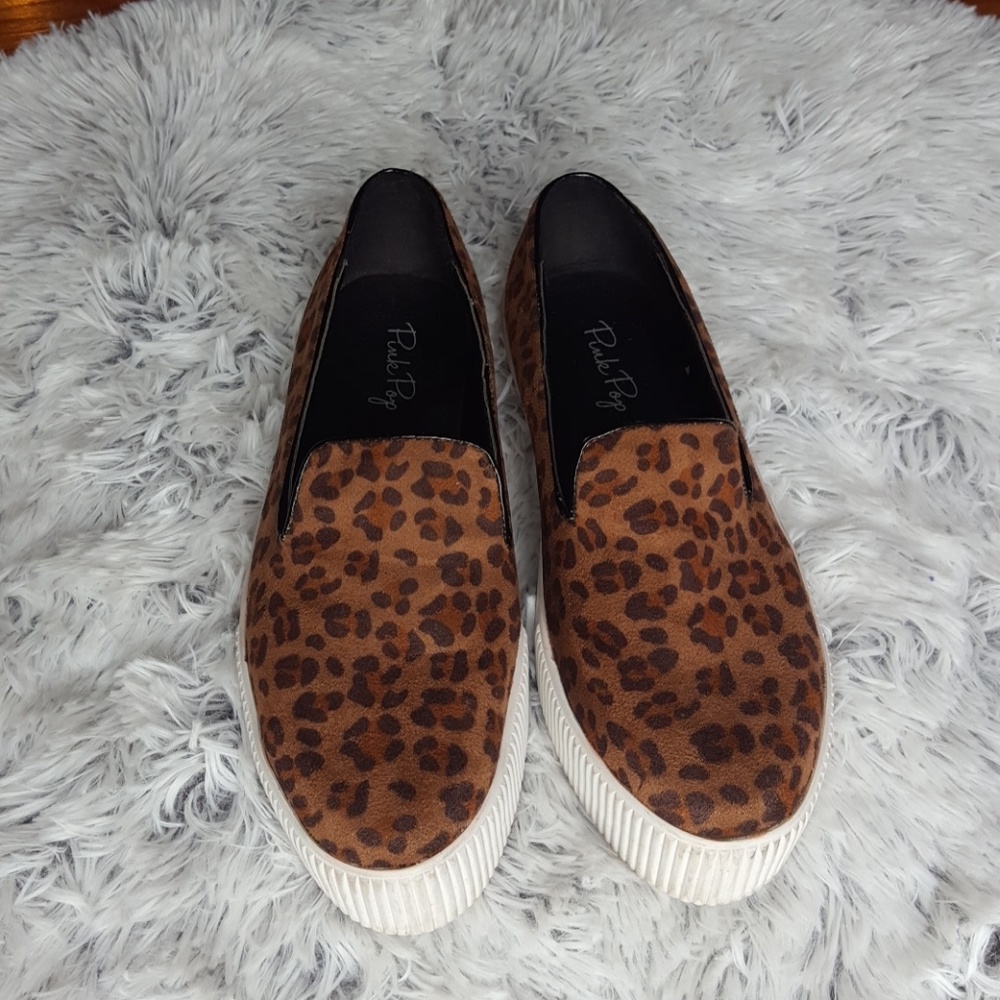 Punk pop leopard shoes
